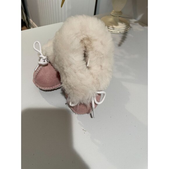 Minnetonka Baby Moccasin Booties Size 1 Pink & White Leather & Wool - Picture 5 of 9